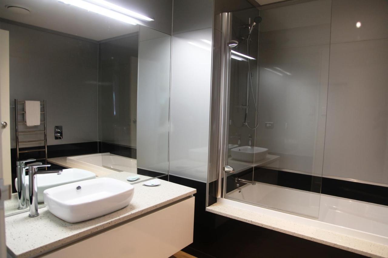 Quayside Luxury Apartments 와카타네 외부 사진